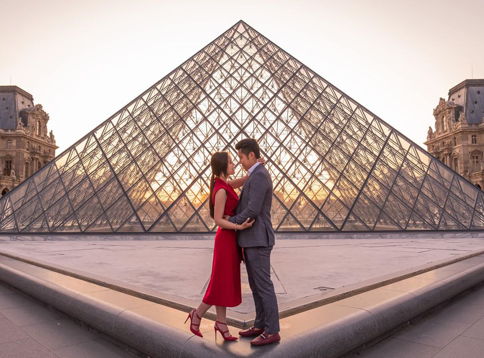 Cặp đ&ocirc;i g&acirc;y x&ocirc;n xao với chuyến đi v&ograve;ng quanh thế giới, bay free v&eacute; hạng nhất, ở kh&aacute;ch sạn Hilton  - Ảnh 2.