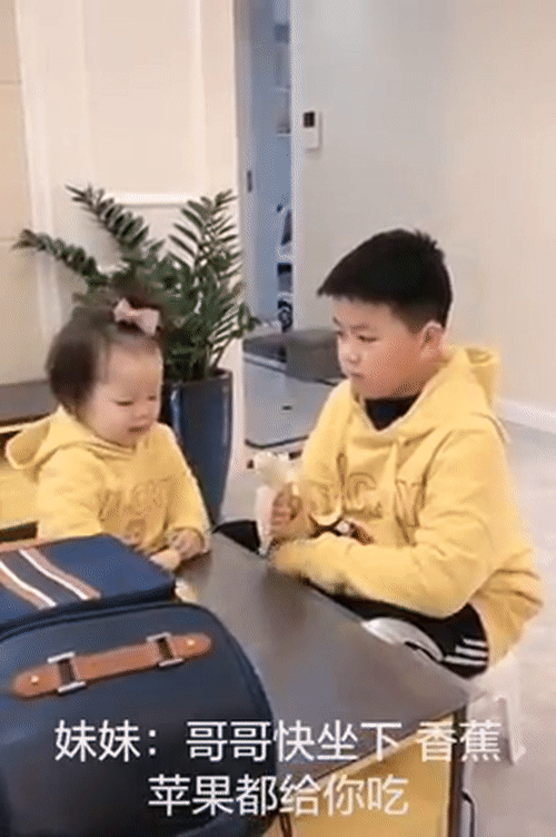 Nhìn những hình ảnh hài hươc này bạn sẽ hiểu vì sao cậu nhóc nào cũng muốn có một cô em gái - Ảnh 6. Nhìn những hình ảnh hài hươc này bạn sẽ hiểu vì sao cậu nhóc nào cũng muốn có một cô em gái - Ảnh 6.