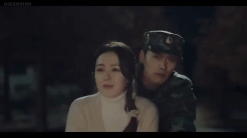 Hậu trường "Crash Landing On You": Hyun Bin khổ sở tập đi xe đạp hàng trăm lần để đóng cảnh lãng mạn với Son Ye Jin - Ảnh 9. Hậu trường "Crash Landing On You": Hyun Bin khổ sở tập đi xe đạp hàng trăm lần để đóng cảnh lãng mạn với Son Ye Jin - Ảnh 9.