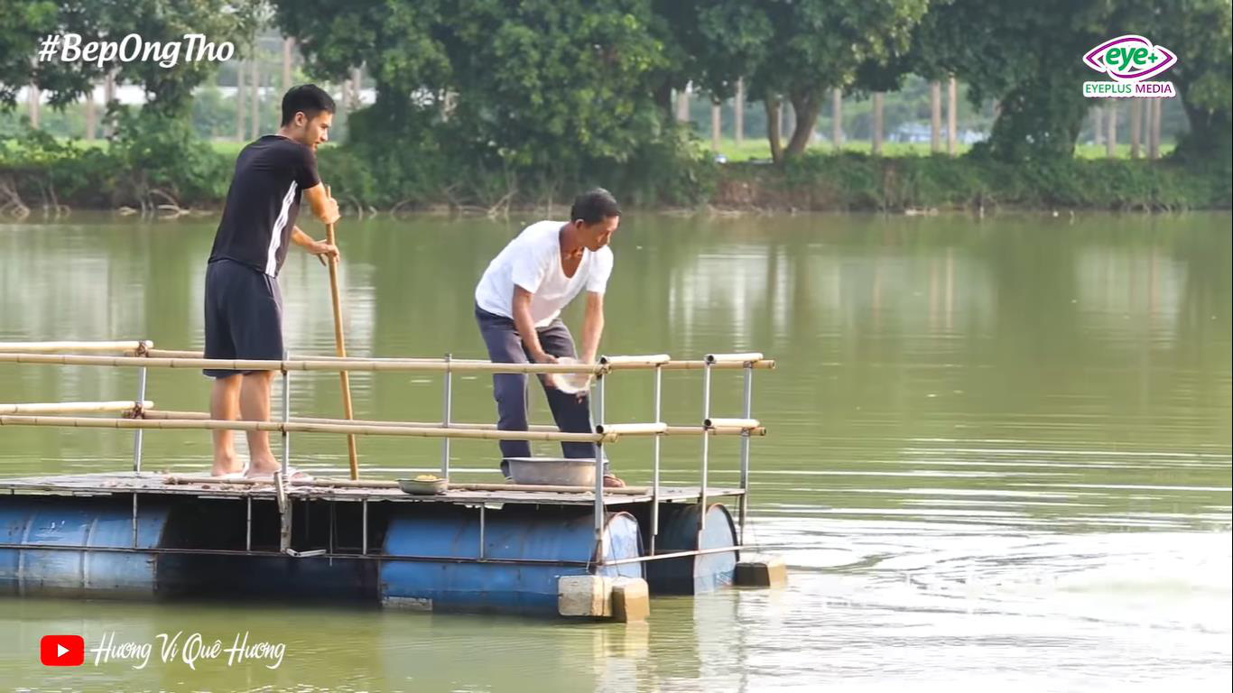 Ông Thọ chia sẻ chuyện người già làm Vlog: “Trước có biết Youtube là gì đâu, nhìn thấy máy quay còn sợ, cứng hết miệng!” - Ảnh 3.