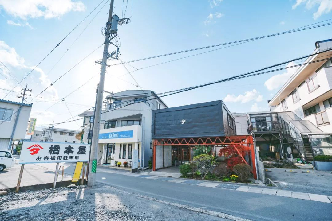 Cặp vợ chồng quyết định cải tạo biệt thự cổ rộng 550m2 thay bằng nhà kính gần gũi với thiên nhiên - Ảnh 1. Cặp vợ chồng quyết định cải tạo biệt thự cổ rộng 550m2 thay bằng nhà kính gần gũi với thiên nhiên - Ảnh 1.