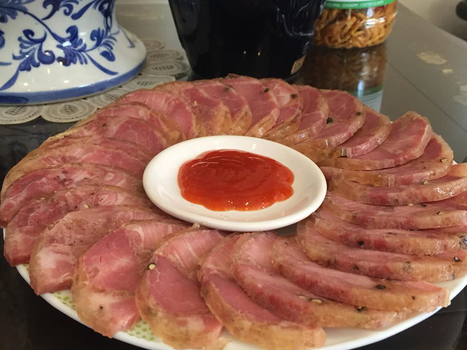 Cận Tết, loạn gi&aacute; gi&ograve; b&ecirc;, gi&ograve; g&acirc;n b&ograve;: Chỉ dẫn b&agrave; nội trợ c&aacute;ch chọn "chuẩn" kh&ocirc;ng pha tạp thịt lợn v&agrave; h&oacute;a chất tạo m&ugrave;i - Ảnh 10.