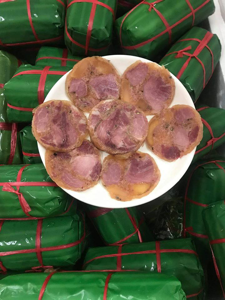 Cận Tết, loạn gi&aacute; gi&ograve; b&ecirc;, gi&ograve; g&acirc;n b&ograve;: Chỉ dẫn b&agrave; nội trợ c&aacute;ch chọn "chuẩn" kh&ocirc;ng pha tạp thịt lợn v&agrave; h&oacute;a chất tạo m&ugrave;i - Ảnh 2.