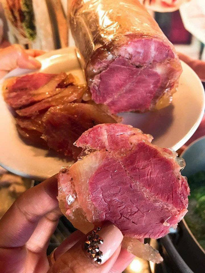 Cận Tết, loạn gi&aacute; gi&ograve; b&ecirc;, gi&ograve; g&acirc;n b&ograve;: Chỉ dẫn b&agrave; nội trợ c&aacute;ch chọn "chuẩn" kh&ocirc;ng pha tạp thịt lợn v&agrave; h&oacute;a chất tạo m&ugrave;i - Ảnh 7.