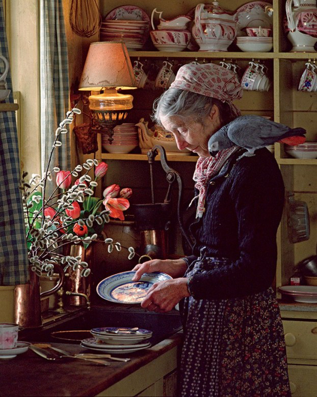 Cuộc sống an yên của cụ bà 92 tuổi bên khu vườn tự tay trồng hoa, rau quả ở vùng thôn quê - Ảnh 5.