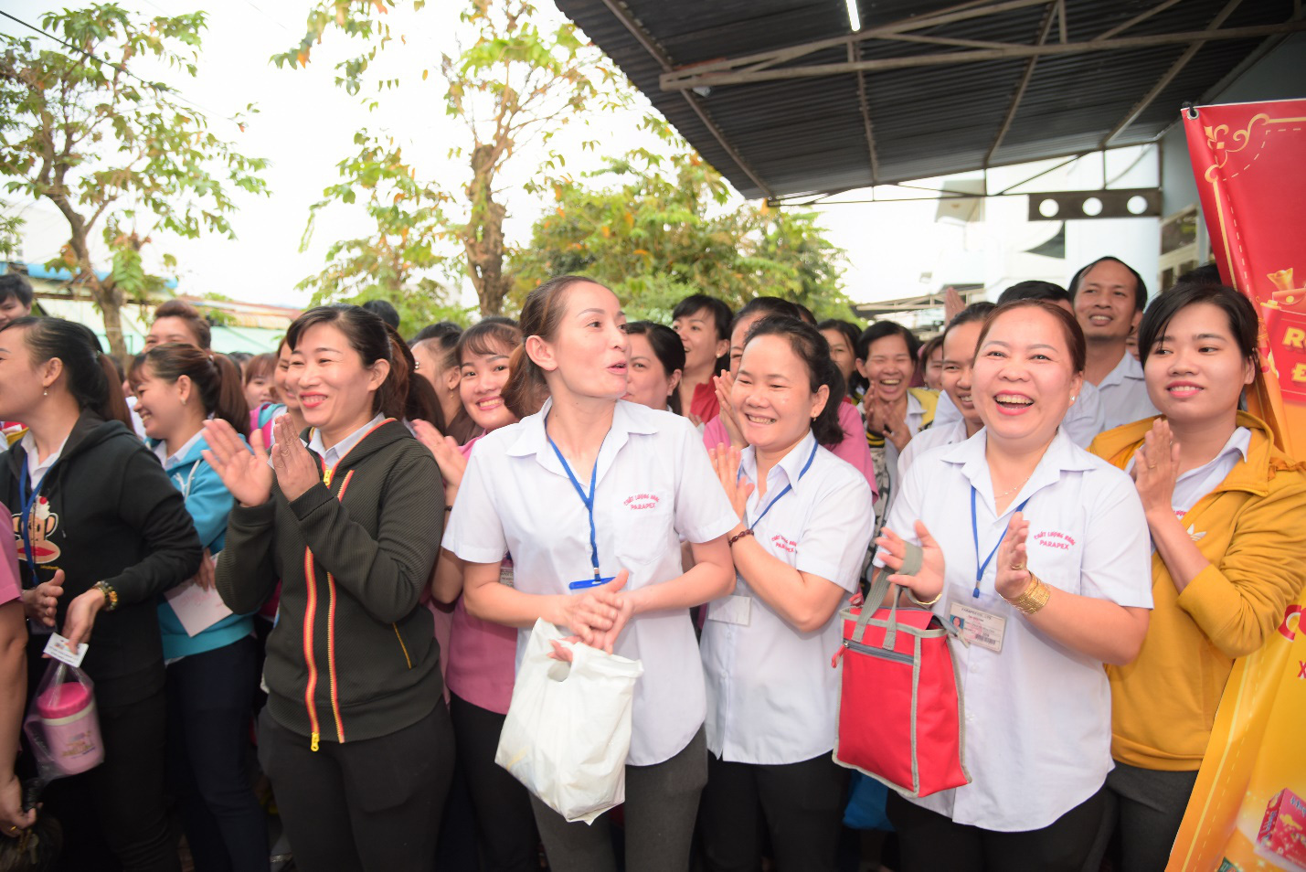 Công ty bánh kẹo Hải Hà tổ chức tặng quà tết cho người lao động - Ảnh 2.