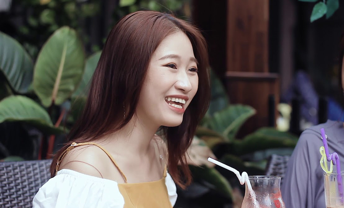 Ch&ecirc; đồng nghiệp trẻ tầm thường "c&ograve;n non v&agrave; xanh", n&agrave;ng c&ocirc;ng sở bị chị kế to&aacute;n n&oacute;i một c&acirc;u khiến ả lặng người - Ảnh 1.