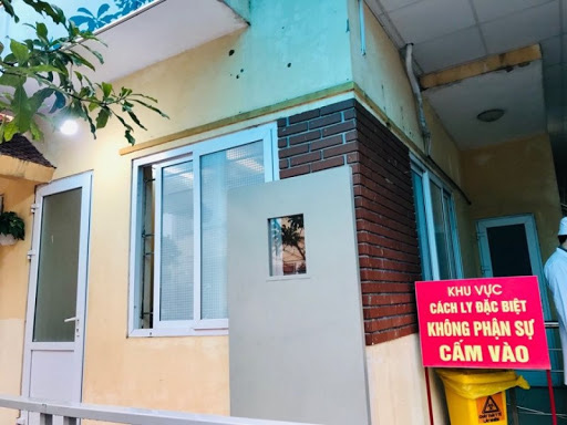 3 bệnh nh&acirc;n nhiễm virus corona ở Vĩnh Ph&uacute;c được điều trị th&agrave;nh c&ocirc;ng tại Bệnh viện Bệnh Nhiệt đới T.Ư - Ảnh 1.