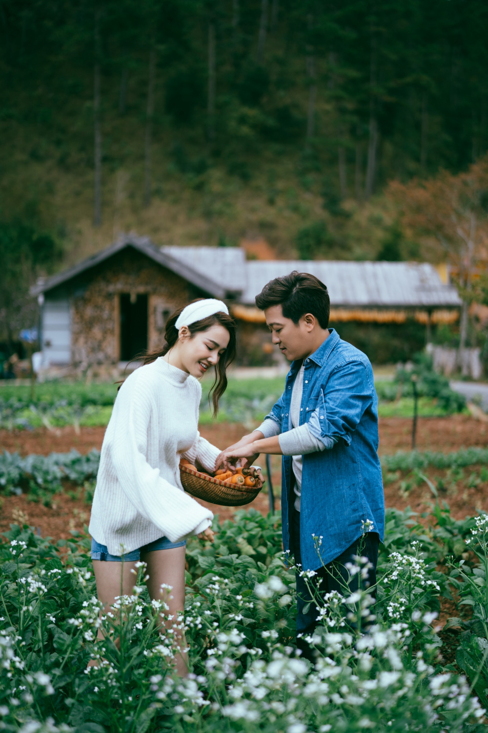 Ngọt ngào bên nhau trong ngày Valentine, Trường Giang và Nhã Phương lần đầu tiết lộ cuộc sống đời thường giản dị đến bất ngờ - Ảnh 6. Ngọt ngào bên nhau trong ngày Valentine, Trường Giang và Nhã Phương lần đầu tiết lộ cuộc sống đời thường giản dị đến bất ngờ - Ảnh 6.