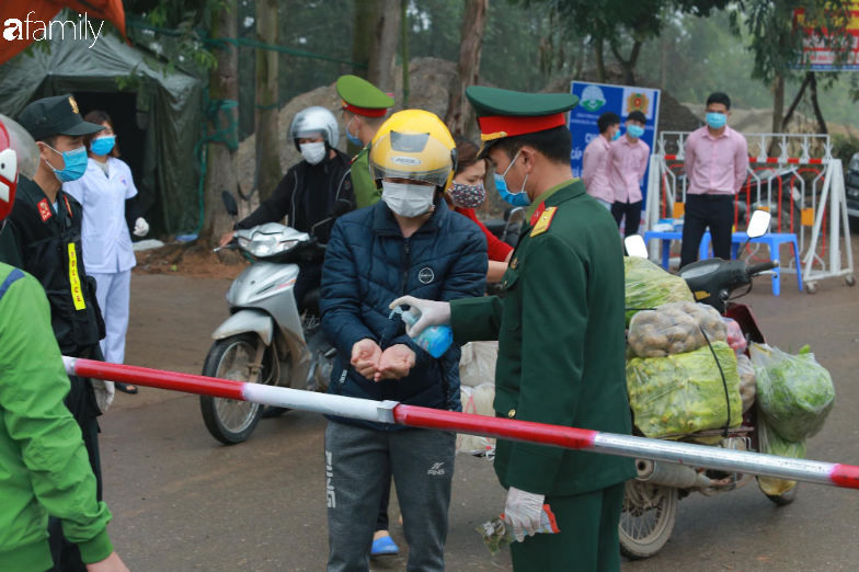 Cuộc sống của người dân xã Sơn Lôi trong những ngày đầu  cách ly nghiêm ngặt: Không còn quá hoang mang và yên tâm phòng dịch - Ảnh 10.