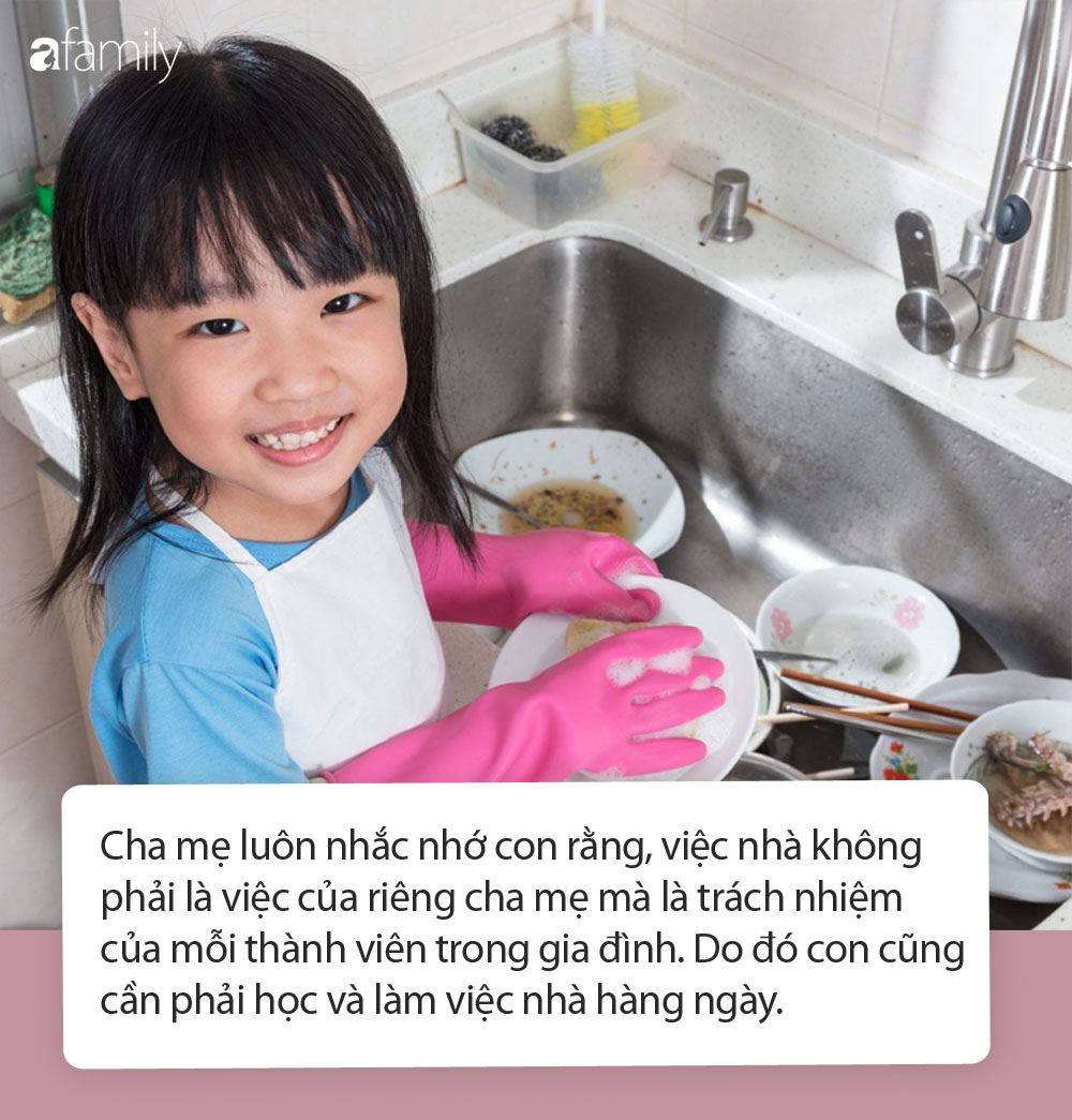 Bạn có biết trẻ nhỏ cũng có thể hỗ trợ gia đình bằng cách làm những việc nhỏ nhặt trong nhà không? Hãy xem hình ảnh để tìm hiểu thêm về khả năng giúp đỡ của trai bé khi làm việc nhà.