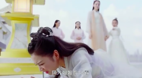"Tam sinh tam thế Chẩm thượng thư": Hả hê cảnh Phượng Cửu - Địch Lệ Nhiệt Ba đẩy tình địch ngã nhào ê chề - Ảnh 7. "Tam sinh tam thế Chẩm thượng thư": Hả hê cảnh Phượng Cửu - Địch Lệ Nhiệt Ba đẩy tình địch ngã nhào ê chề - Ảnh 7.