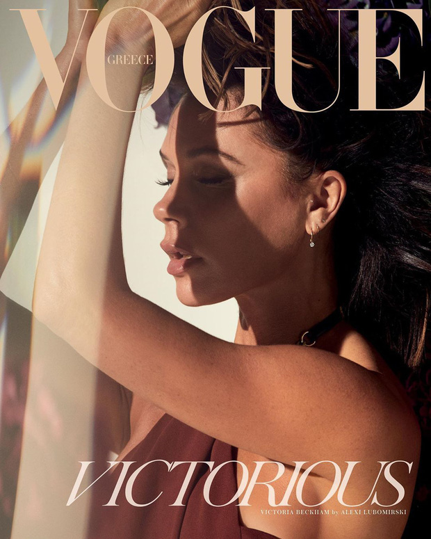 &quot;Mẹ 4 con&quot; Victoria khoe thân hình nóng bỏng, săn chắc trên bìa tạp chí ở tuổi 46, xinh đẹp thế này bảo sao giữ được chân Beckham  - Ảnh 3.