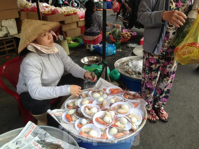 Trước 'bão' corona, cá lóc nướng vẫn đắt hàng ngày Thần Tài - Ảnh 11.