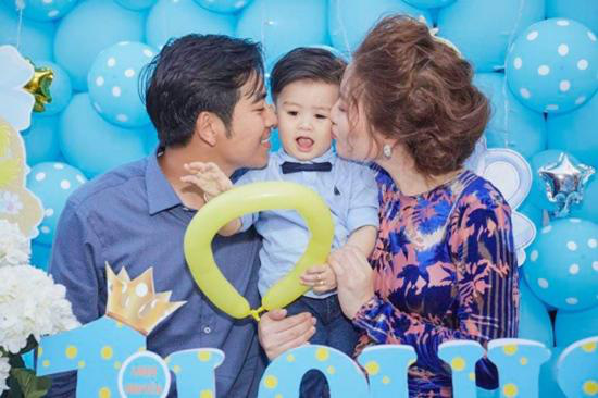Chúc mừng sinh nhật 3 tuổi của con trai, Ngọc Lan ngậm ngùi chia sẻ việc Thanh Bình tổ chức tiệc riêng cho Louis ở nhà mới mà không có cô - Ảnh 3.