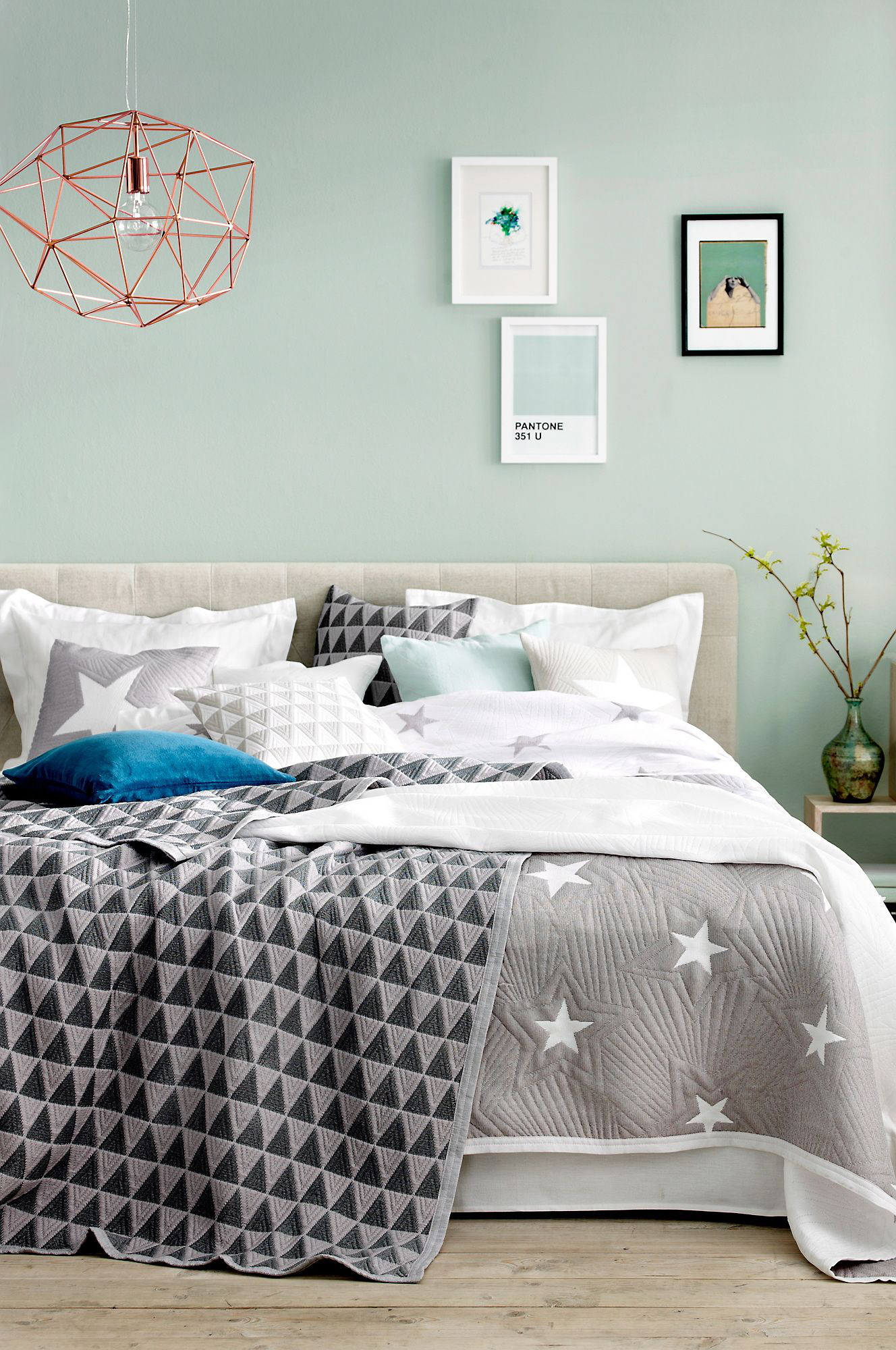 Màu sơn phòng ngủ tốt nhất cho nội thất yên tĩnh - Ảnh 4.