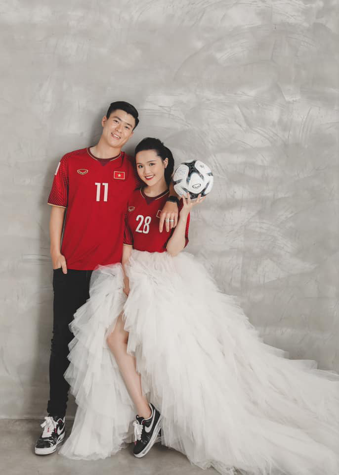 Đám cưới của Duy Mạnh và Quỳnh Anh là một sự kiện đặc biệt và trọng đại trong đời cả hai. Nếu bạn muốn tìm hiểu về tình yêu và sự đoàn tụ trong cuộc sống, đây chắc chắn là sự kiện bạn không nên bỏ qua.