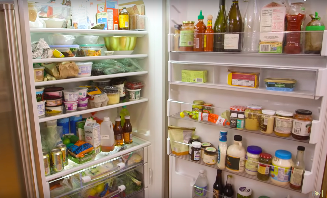 Mẹo hay giúp bạn khử mùi hôi trong tủ lạnh cực hiệu quả - ảnh 1