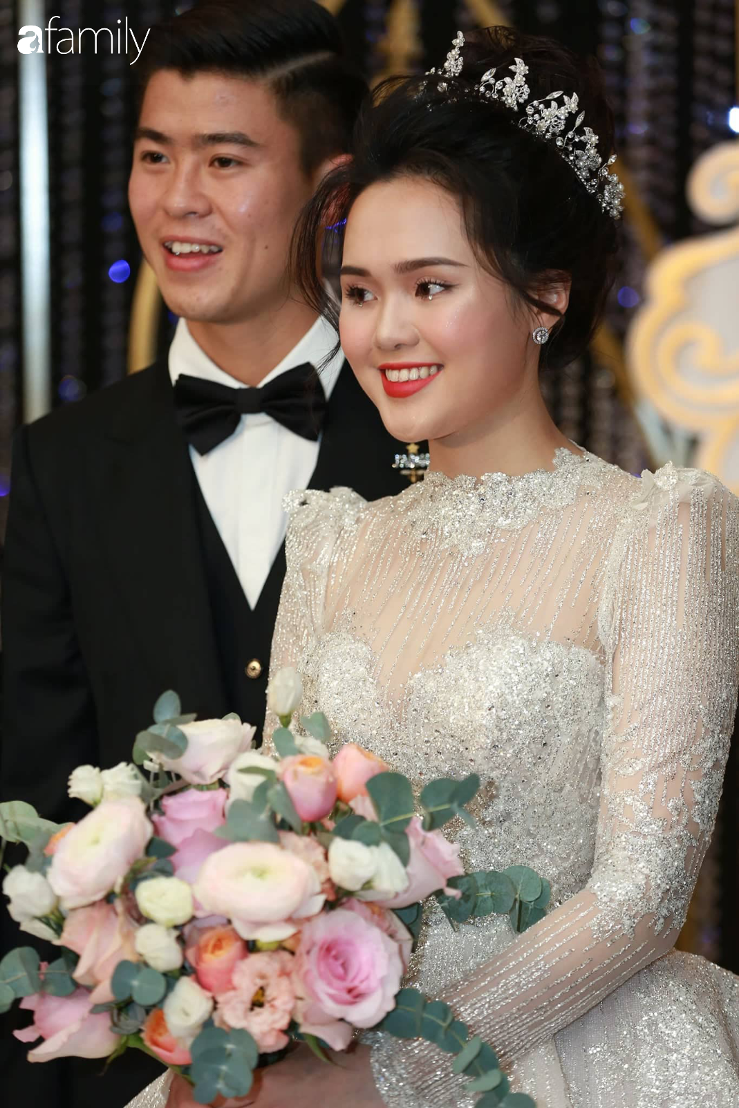 Tiếp tục màn khen nhan sắc cô dâu: Quỳnh Anh xinh muốn lịm tim, khoe layout make up chưa từng có tiền lệ tại Vbiz - Ảnh 5.