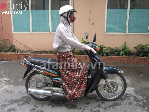 Đi xe máy đừng mặc váy quá ngắn  Xe  Việt Giải Trí