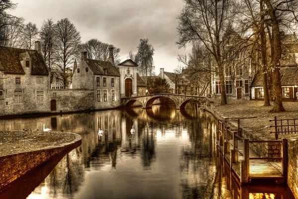 Bruges-Old-Town-c5518