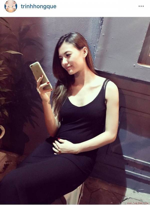 Bụng bầu vượt mặt, hot girl Việt vẫn tự tin khoe dáng với đồ sexy - Ảnh 2.