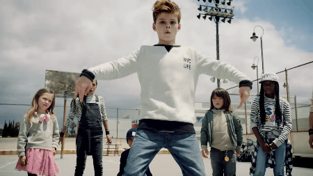 Dân tình đang share ầm ĩ clip quảng cáo toàn fashionista nhí, chất như MV này của H&M - Ảnh 7.