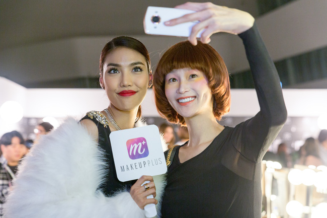 HOT: Mai Ngô & Lan Khuê nổi bần bật trên ghế khách mời tại Seoul Fashion Week - Ảnh 4.