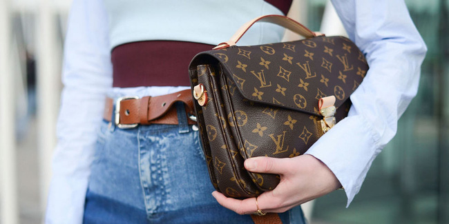 Mê túi Louis Vuitton? Cứ nhè London mà mua nhé! - Ảnh 1.