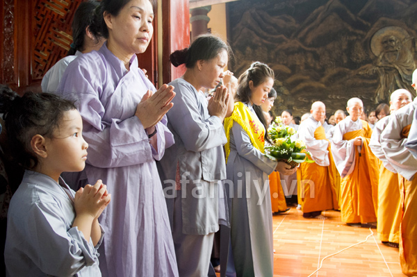 Lễ Vu Lan: Chữ hiếu tròn đầy