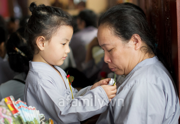 Lễ Vu Lan: Chữ hiếu tròn đầy