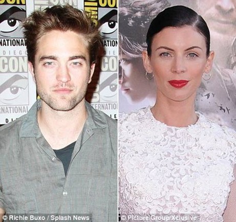 Robert Pattinson nối lại liên lạc với Kristen Stewart