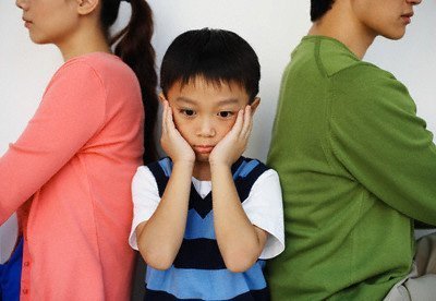 Nghiệt ng&atilde; phận đời bị chồng bỏ mặc trong bệnh viện 