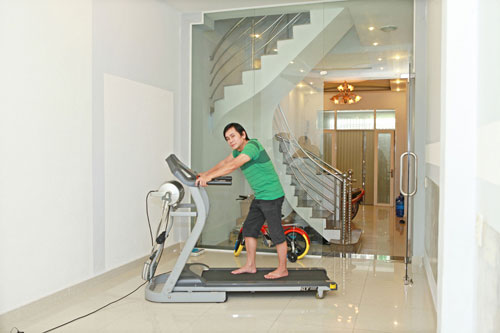 Ng&ocirc;i nh&agrave; hiện đại của cặp diễn vi&ecirc;n hạnh ph&uacute;c