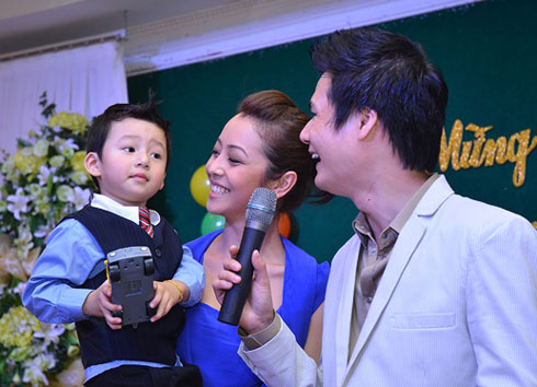 Jennifer Phạm xin lỗi sau khi 