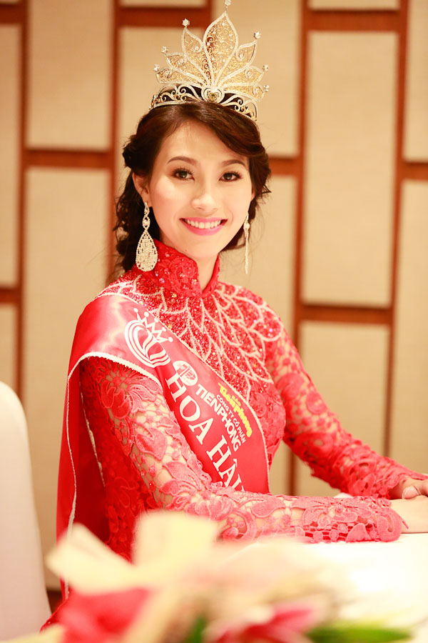 Bạn cùng lớp 