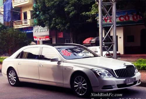 D&agrave;n xe sang gần trăm tỷ đi rước d&acirc;u ở Ninh B&igrave;nh