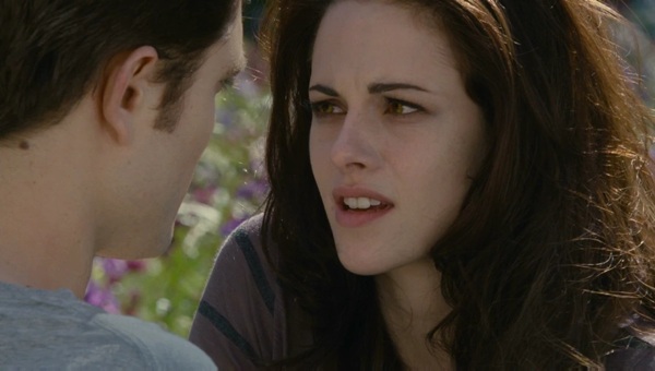 Bella - Edward nồng nàn hôn nhau liên tục  4