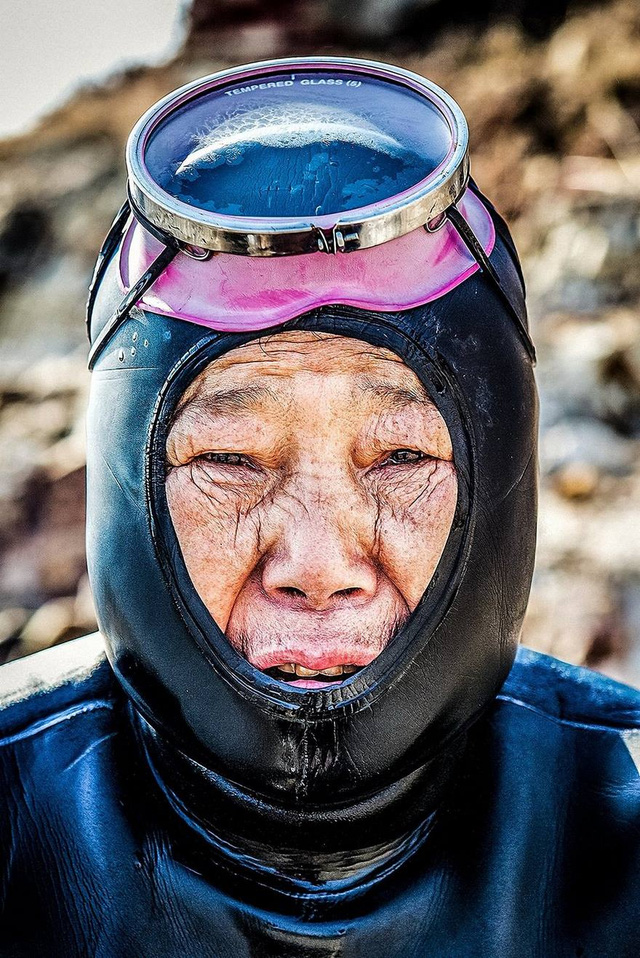 Gặp gỡ những nàng tiên cá 70 tuổi cuối cùng của Hàn Quốc - Ảnh 1.
