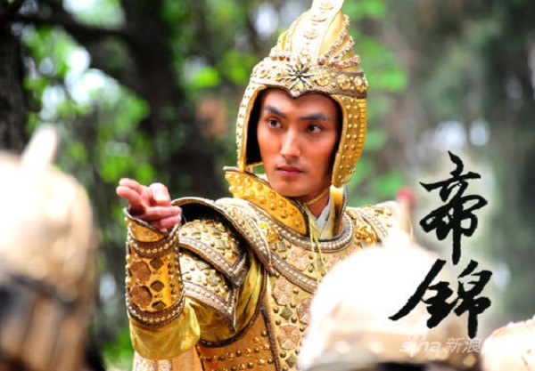 Kang Ta l&agrave;m &ldquo;Vua Trung Hoa&rdquo; tr&ecirc;n m&agrave;n ảnh Việt 