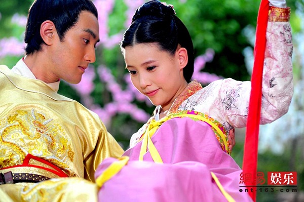 Kang Ta l&agrave;m &ldquo;Vua Trung Hoa&rdquo; tr&ecirc;n m&agrave;n ảnh Việt 