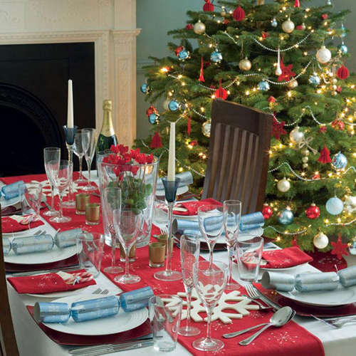 Cách bày bàn ăn cho bữa tối Noel
