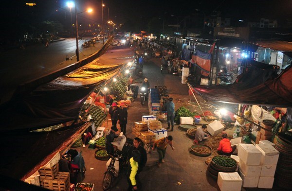 Chợ đầu mối, chợ đầu mối Long Biên, xóa sổ, di dời, Hà Nội, Bộ Công thương, chợ Đồng Xuân, xây chợ đầu mối, chợ-đầu-mối, chợ-đầu-mối-Long-Biên, xóa-sổ, di-dời, Hà-Nội, chợ-Đồng-Xuân, xây-chợ-đầu-mối, Bộ-Công-Thương