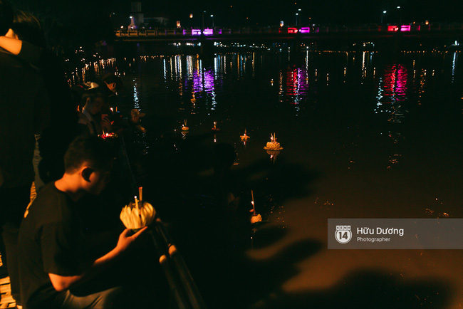 Chiang Mai vừa có một đêm đẹp như cổ tích với 2 lễ hội thả đèn được chờ đón nhất năm - Ảnh 11.