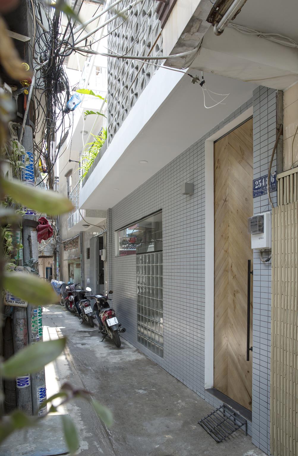 Ngôi nhà 16m² ở Sài Gòn khiến báo Tây “mê tít” vì sự tiện nghi