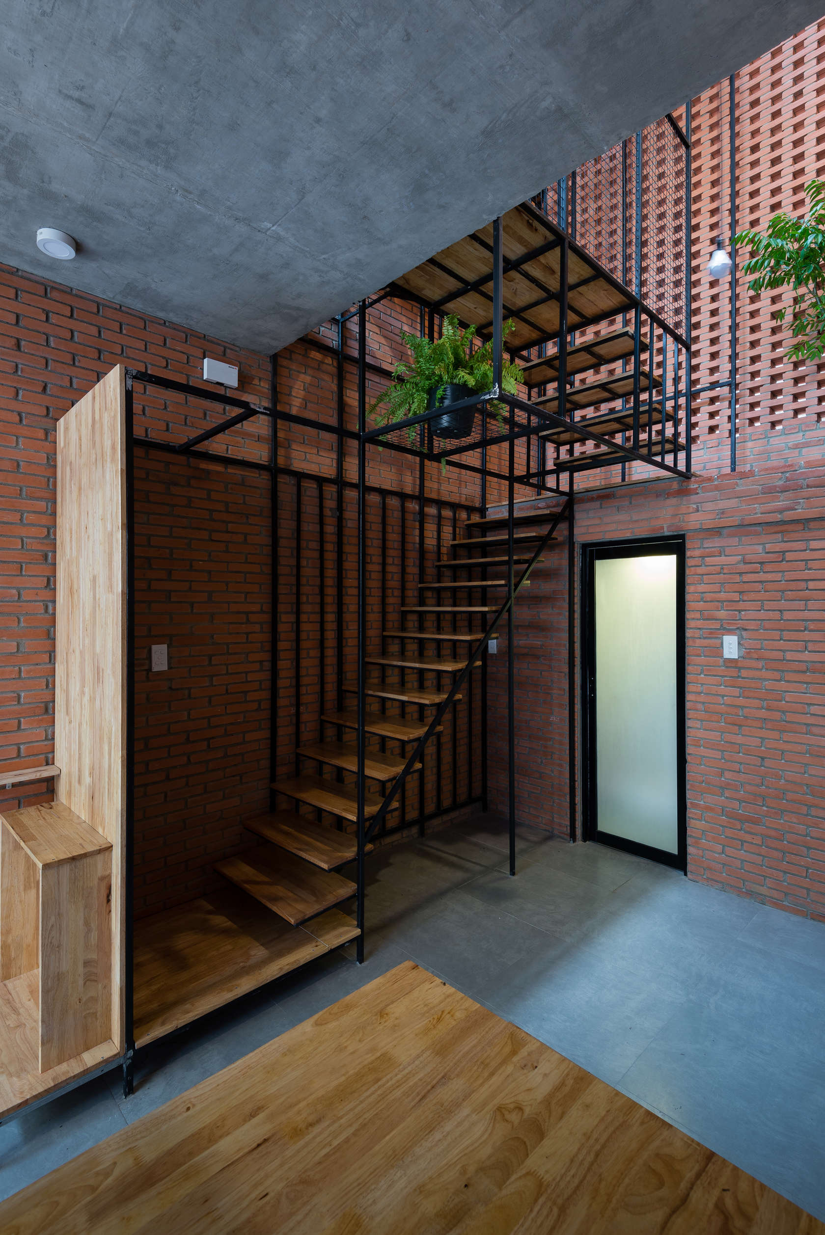 600 triệu đồng và ngôi nhà nhỏ 24.5m² đẹp đến “nghẹt thở” giữa lòng Sài Gòn