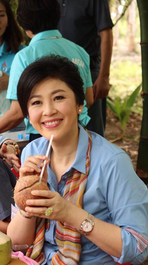 Thái Lan, Thủ tướng, Yingluck Shinawatra, facebook