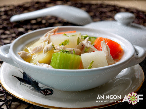 Canh xương gà nấu rau củ rẻ mà ngon 