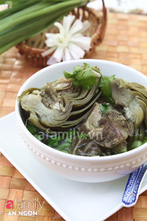 Ngọt thơm món canh atisô hầm xương bò 