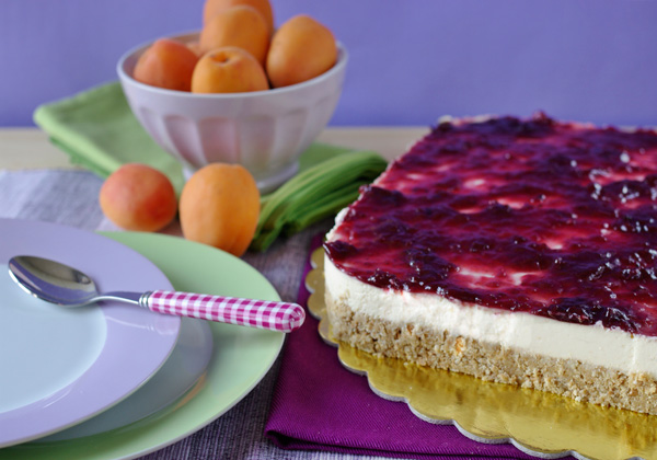 Cheesecake dưa vàng cherry không cần lò nướng